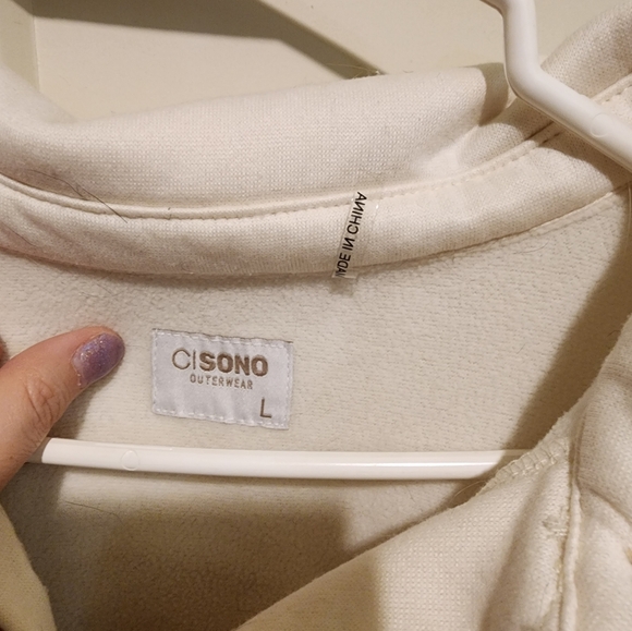 Button top - Picture 2 of 2